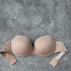Warner's Strapless Bra in Nude